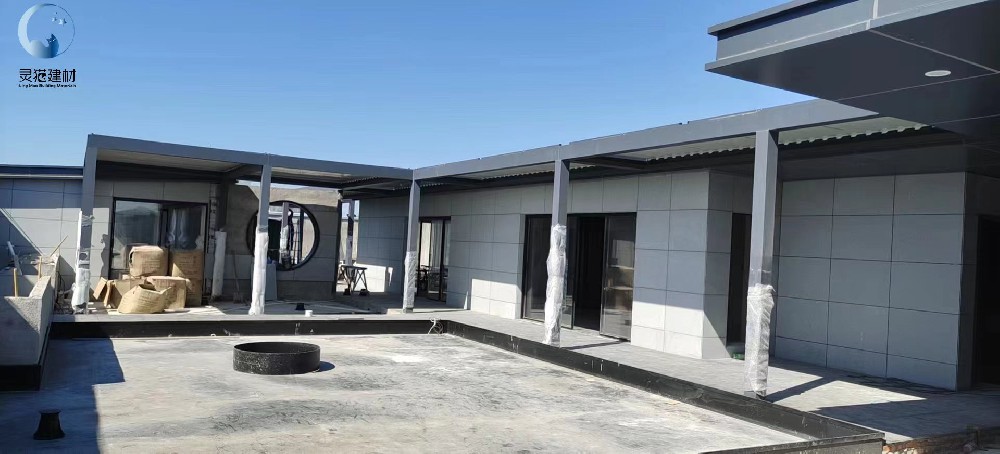 連廊翻轉(zhuǎn)陽(yáng)光房